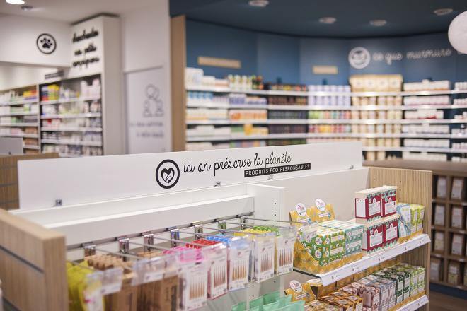 agencement pharmacie signalétique graphisme