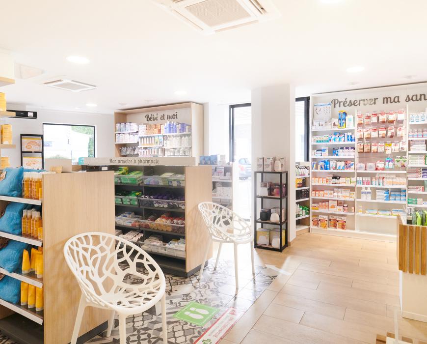 meubles sur mesure pharmacie agencement jbcc moderne tendance coloré