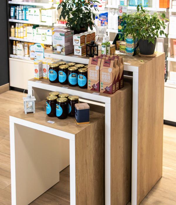 agencement aménagement réagencement relooking transfert création pharmacie officine surface de vente espace d'attente back office espace maman bébé beauté herboristerie tisanerie aromathérapie soins bio nature mad cabine vaccination orthopédie mobilier comptoir linéaires décoration travaux fabrication française agenceur. Découvrez nos réalisations ici https://www.jbcc-agenceur.com/nos-realisations