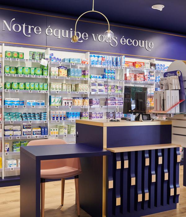 , linéaires de pharmacie, décoration intérieure, travaux en pharmacie, JBCC Agenceur, JBCC Agencement, agencement de pharmacie, design de pharmacie, mobilier de pharmacie, architecture commerciale, pharmacie moderne, conception de pharmacie, aménagement de pharmacie, bois écologique, Made in France, Sautron, pharmacie Nantes, mobilier sur mesure, pharmacie 2024, agencement professionnel, innovation en pharmacie, équipe professionnelle, expert en agencement, projet de pharmacie, fabrication française, parten