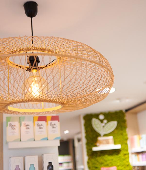 Suspension bambou meubles sur mesure pharmacie agencement jbcc moderne tendance coloré