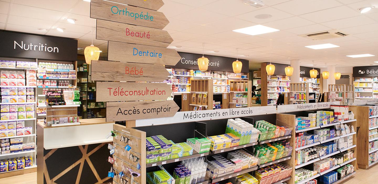 linéaires de pharmacie, décoration intérieure, travaux en pharmacie, JBCC Agenceur, JBCC Agencement, agencement de pharmacie, design de pharmacie, mobilier de pharmacie, architecture commerciale, pharmacie moderne, conception de pharmacie, aménagement de pharmacie, bois écologique, Made in France, Sautron, pharmacie Nantes, mobilier sur mesure, pharmacie 2024, agencement professionnel, innovation en pharmacie, équipe professionnelle, expert en agencement, projet de pharmacie, fabrication française