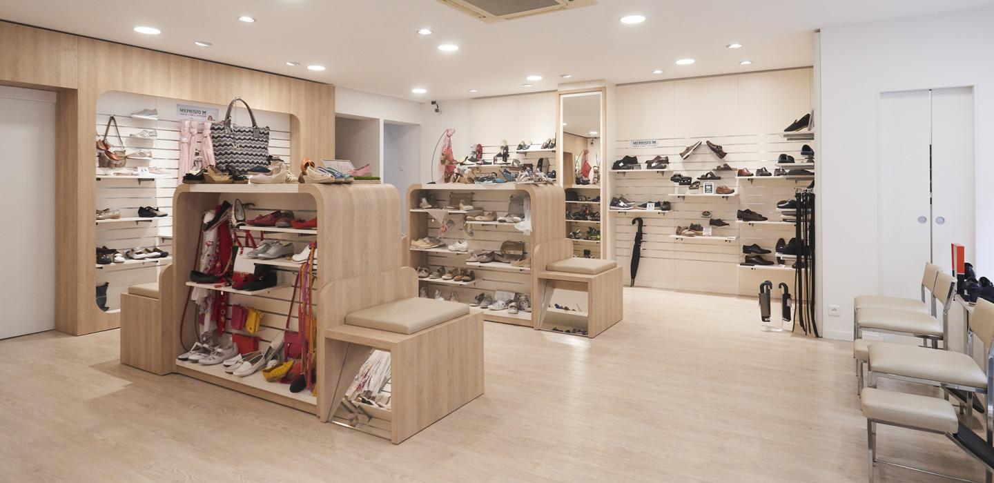 agencement magasin chaussures