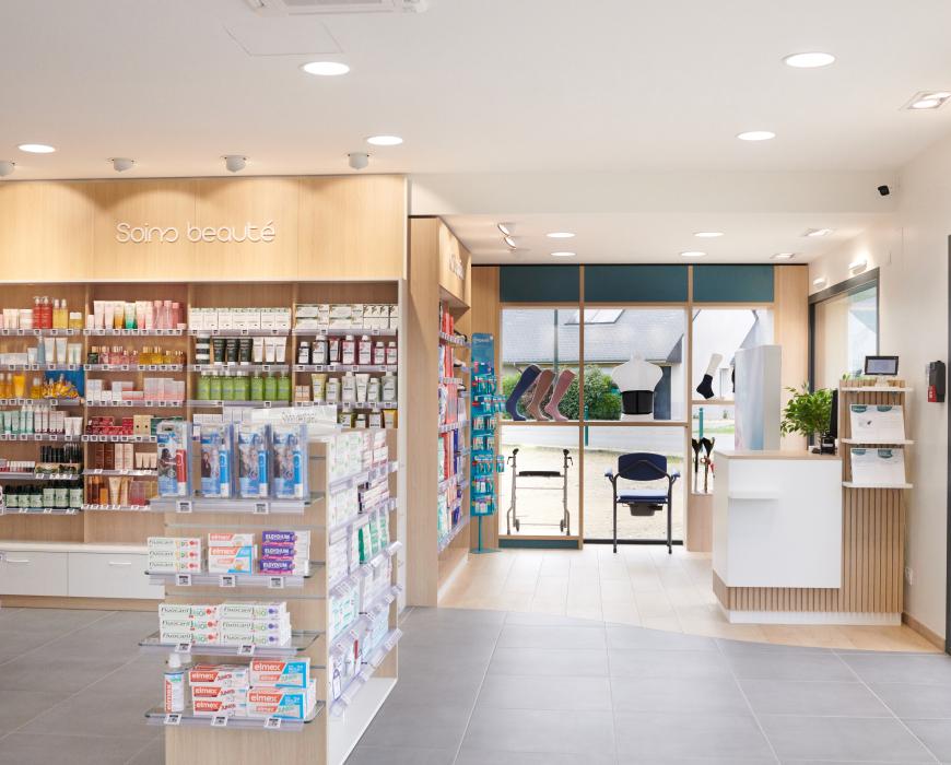 création mobilier transfert aménagement réagencement agencement aménagement relooking bois métal espace enfant maman bébé beauté nature soins bio espaces confidentiels cabine essayage vaccination pharmacie officine surface de vente espace d'attente back office orthopédie comptoir linéaires décoration travaux jbcc agenceur jbcc agencement