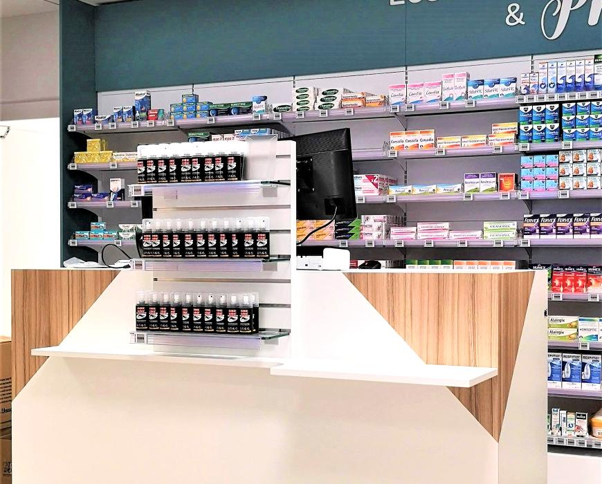 agenceur agencement aménagement réagencement relooking transfert création espace orthopédie salle de vaccination espace confidentiel espace optique mad espace beauté maman bébé maquillage soins capillaires hygiène confort bien être surface de vente mobilier comptoir linéaires décoration travaux fabrication française 