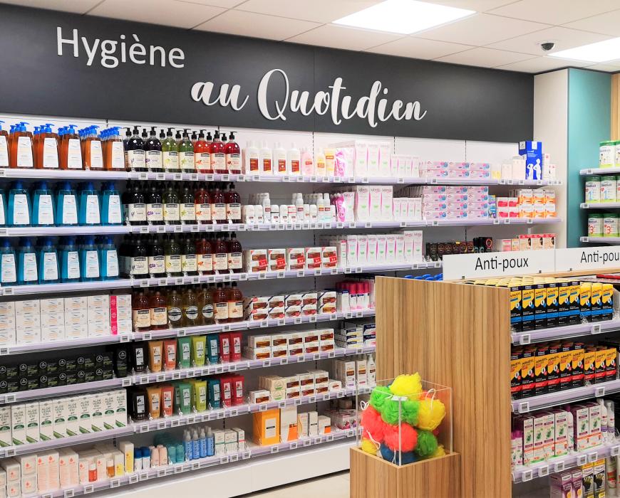 agenceur agencement aménagement réagencement relooking transfert création espace orthopédie salle de vaccination espace confidentiel espace optique mad espace beauté maman bébé maquillage soins capillaires hygiène confort bien être surface de vente mobilier comptoir linéaires décoration travaux fabrication française 