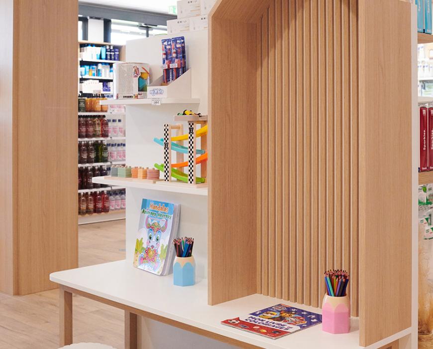 MobilierEcoSourcé NormesEnvironnementales SensibilitéEnvironnementale AgencementDurable MatériauxRecyclables ProduitsLocaux CircuitsCourts CréationMobilier TransfertAménagement Réagencement RelookingPharmacie MobilierBois MobilierMétal EspaceEnfant EspaceMamanBébé BeautéNature SoinsBio EspacesConfidentiels CabineDessayage VaccinationPharmacie OfficinePharmacie SurfaceDeVente EspaceDAttente BackOffice Orthopédie ComptoirPharmacie LinérairesPharmacie DécorationIntérieure TravauxPharmacie JBCCAgenceur JBCCAgen