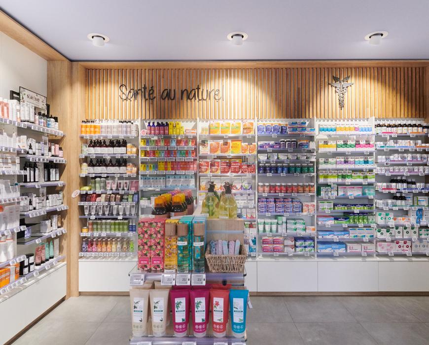 création mobilier transfert aménagement réagencement agencement aménagement relooking bois métal espace enfant maman bébé beauté nature soins bio espaces confidentiels cabine essayage vaccination pharmacie officine surface de vente espace d'attente back office orthopédie comptoir linéaires décoration travaux jbcc agenceur jbcc agencement