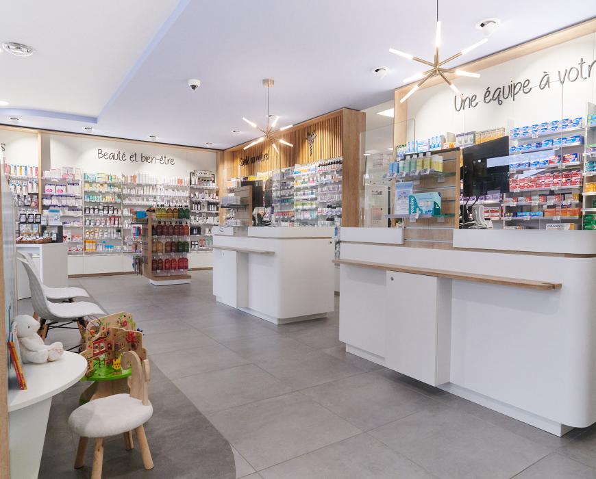 création mobilier transfert aménagement réagencement agencement aménagement relooking bois métal espace enfant maman bébé beauté nature soins bio espaces confidentiels cabine essayage vaccination pharmacie officine surface de vente espace d'attente back office orthopédie comptoir linéaires décoration travaux jbcc agenceur jbcc agencement
