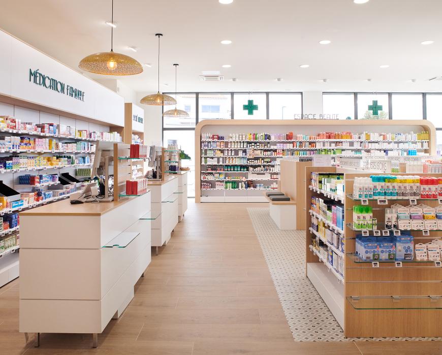 création mobilier transfert aménagement réagencement agencement relooking bois métal espace enfant maman bébé beauté nature soins bio espaces confidentiels cabine essayage vaccination pharmacie officine surface de vente espace d'attente back office orthopédie comptoir linéaires décoration travaux jbcc agenceur jbcc agencement