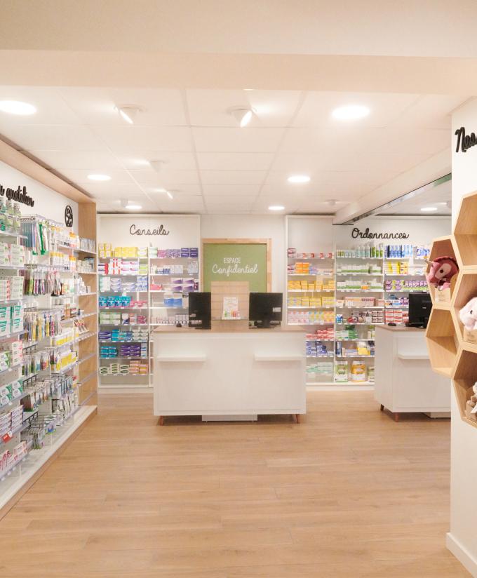 création mobilier transfert aménagement réagencement agencement aménagement relooking bois métal espace enfant maman bébé beauté nature soins bio espaces confidentiels cabine essayage vaccination pharmacie officine surface de vente espace d'attente back office orthopédie comptoir linéaires décoration travaux jbcc agenceur jbcc agencement