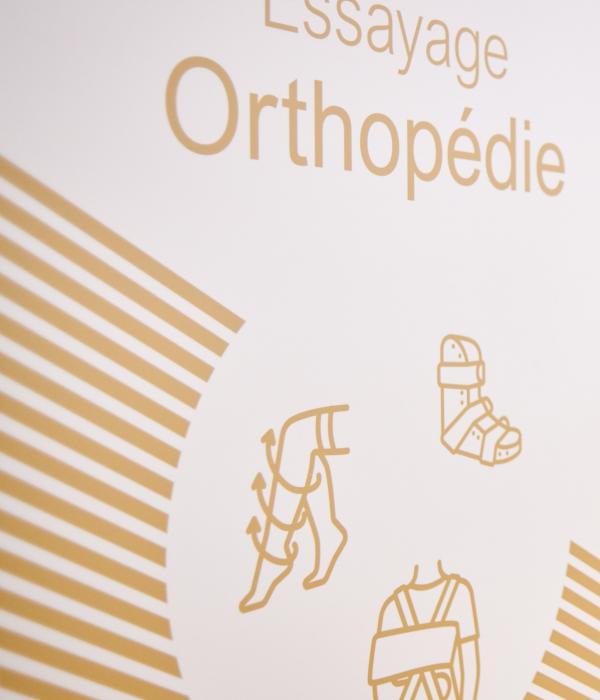 Signalétique des espaces  Essayage Orthopédie  et Confidentiel 